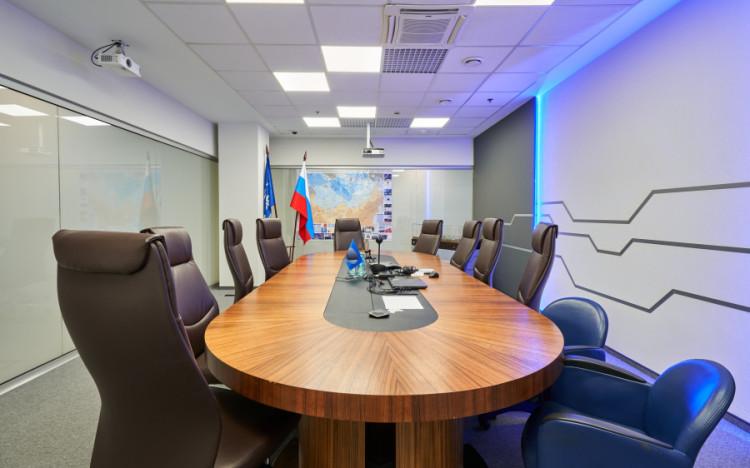 Вид переговорной комнаты
